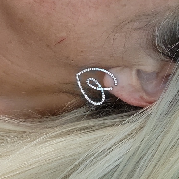 Ear Envy Jewelry - 🔥LAST PAIR🔥 Open Heart Sparkle Earrings